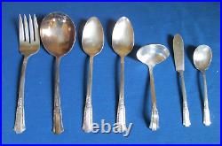 103 Pcs Wm Rogers IS Silver Plated Treasure Flatware Silverware Service for 12