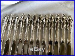 115 Piece Oneida BAROQUE ROSE 1881 Rogers Silverplate Service for 12 +Servers