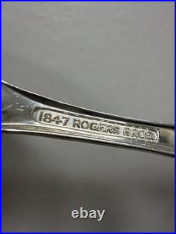 125 PC SET 1847 ROGERS BROS SILVERPLATE FLATWARE HERITAGE Pattern Service