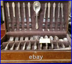 (132 pc. Set) 1847 ROGERS BROS FIRST LOVE Silver Plate Set + Chest Service 12