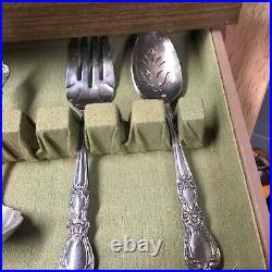 1847 ROGERS BROS Grand Heritage Silver Plate Flatware Set with Box 78 Pieces 1847 ROGERS BROS Grand Heritage Silver Plate Flatware Set with Box 78 Pieces