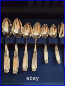 1847 ROGERS BROS Silver Plate Flatware Set Ambassador 32 Pc In Wooden Box