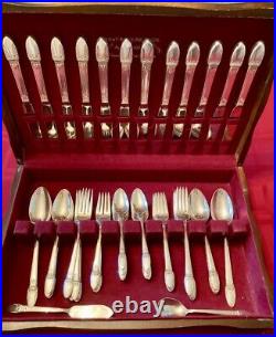 1847 Roger Bros 64 Piece FIRST LOVE Silverware Silver Plate Set in Wood Case