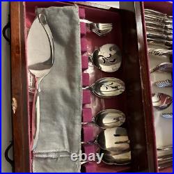 1847 Rogers 69 Pc IS INTERNATIONAL SILVER FLAIR Plate Flatware Chest Silverware