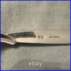 1847 Rogers 69 Pc IS INTERNATIONAL SILVER FLAIR Plate Flatware Chest Silverware