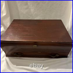 1847 Rogers 69 Pc IS INTERNATIONAL SILVER FLAIR Plate Flatware Chest Silverware