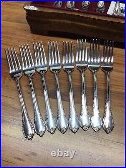 1847 Rogers Bros 52- piece Service-for-8 Flatware set in the Remembrance pattern