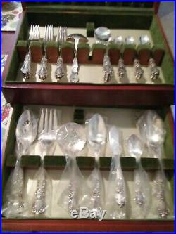 1847 Rogers Bros 56 pc Heritage Silverware Set In Tarnish resistant wood chest