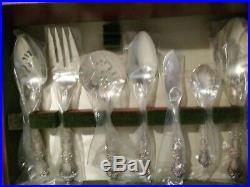 1847 Rogers Bros 56 pc Heritage Silverware Set In Tarnish resistant wood chest