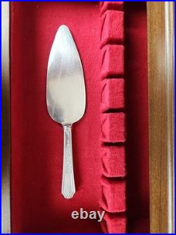 1847 Rogers Bros Antique Silver Plate 1924 Ancestral 55-Pc Flatware Monogram Box