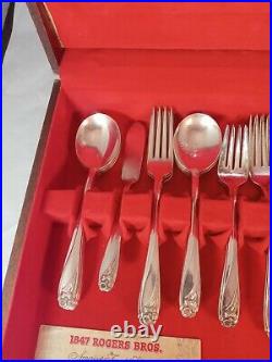 1847 Rogers Bros DAFFODIL Silverplate Silverware Set Of 51 Pieces