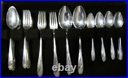 1847 Rogers Bros DAFFODIL Silverware Set Of 48 Pieces withChest XLNT Cond