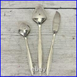 1847 Rogers Bros ESPERANTO International Silver Plate Silverware Set of 40