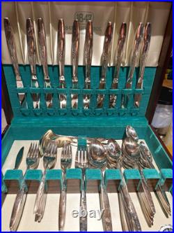 1847 Rogers Bros Eternally Yours Silver Plated Flatware Set 39pc with Wood Case