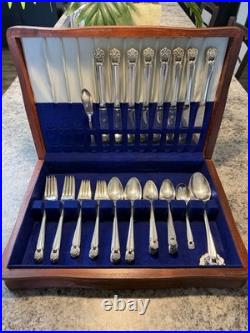 1847 Rogers Bros Eternally Yours Silverplate Flatware Set 59 Pc Service for 8