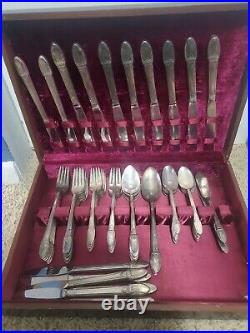 1847 Rogers Bros First Love Silverplate Dinner Flatware Set 80 Pieces 1940's