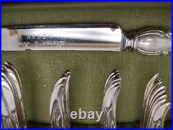 1847 Rogers Bros Flair Silverplate 72 Piece service for 12 with Chest
