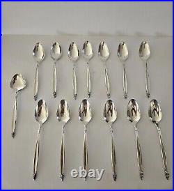 1847 Rogers Bros. GARLAND Flatware Set with Chest Set Of