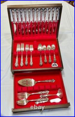 1847 Rogers Bros Grand Heritage Silverplate Flatware 65 Pc. 8 Settings & Case