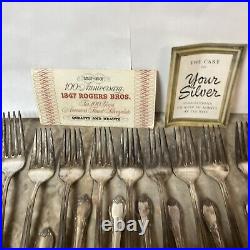 1847 Rogers Bros IS Remembrance 76 Piece Silverplate Silverware