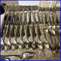 1847 Rogers Bros IS Remembrance 76 Piece Silverplate Silverware