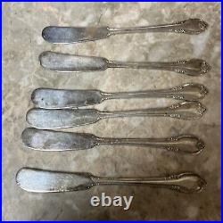 1847 Rogers Bros IS Remembrance 76 Piece Silverplate Silverware