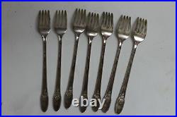 1847 Rogers Bros IS Silver Plate Flatware Set First Love 7 Place Setting In Box