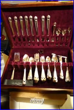 1847 Rogers Bros IS Silverware Eternally Yours Set with Wooden Box