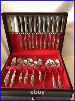 1847 Rogers Bros. IS Springtime Silver Plated 10 Place Flatware Set 65 Pcs