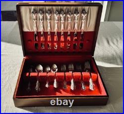 1847 Rogers Bros ORLEANS Silverplate Flatware Set 32 Pc Service for 8 with Chest