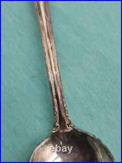 1847 Rogers Bros REMEMBRANCE Silverplate 154 Pcs. Needs Polished Read Descript