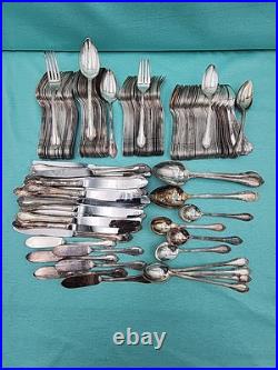 1847 Rogers Bros REMEMBRANCE Silverplate 154 Pcs. Needs Polished Read Descript