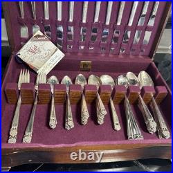 1847 Rogers Bros Silverplate Flatware Set Eternally Yours 7O Pieces With Box