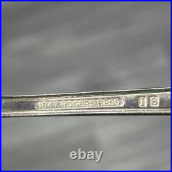 1847 Rogers Bros Silverplate Flatware Set Eternally Yours 7O Pieces With Box