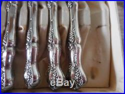 1847 Rogers Bros Silverplate Vintage Grape Set of 6 HH Fruit Knives in Box