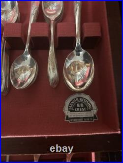 1847 Rogers Bros Vintage 1961 Silver Plate Leilani 75-Pc Flatware Set