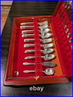 1847 Rogers Bros Vintage Silver Plate First Love Flatware 61 Piece Set