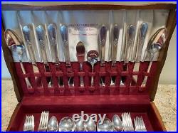 1847 Rogers Brothers Adoration Silver Plate Flatware (52+ pieces)Service for 8