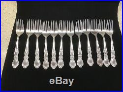 1847 Rogers Brothers Heritage silverware set in chest 67 pieces