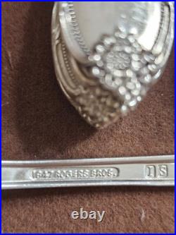 1847 Rogers Brothers Remembrance Silverware Full Set For Six With Extra