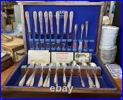1847 Rogers Daffodil Flatware Service For Eight Original Wood Box 51 Pieces