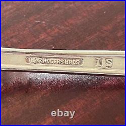 1847 Rogers IS Silverware Flatware SilverPlate WithChest -FIRST LOVE 52 PIECES