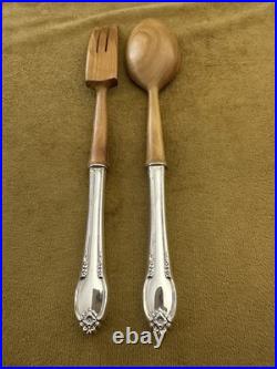 1847 Rogers REMEMBRANCE Silverplate Salad Serving Set- WOODEN HANDLES-UNUSED