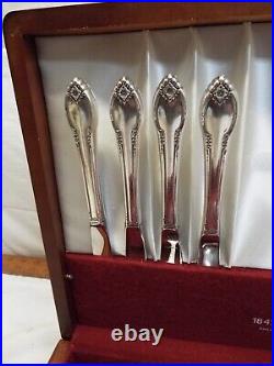 1847 Rogers Remembrance IS 52pc Silver Plate Flatware Set Heavy Weight svc 8