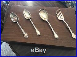 1847 Rogers Remembrance Silverware 8 Six Piece Place Settings Storage Chest