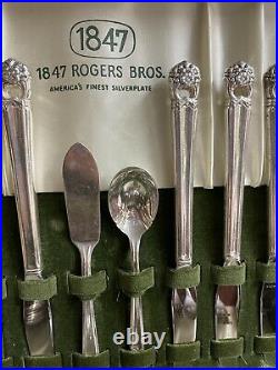 1847 Rogers bros silverware Eternally yours 57 piece + Original Box