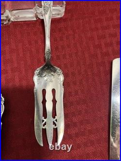 1847 Rogersvintage Grape Patternpastry& Pie Servers3 Different Ones1904-vgc 1847 Rogersvintage Grape Patternpastry& Pie Servers3 Different Ones1904-vgc
