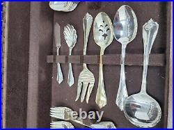 1881 ROGERS ONEIDA LTD KING JAMES FLATWARE SILVER PLATED BOX INCLUDED Vintage
