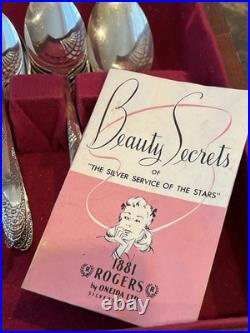 1881 Rogers By Oneida LTD. Silversmiths Silver Plated 8 Piece Flatware Set