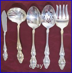1881 Rogers/ONEIDA Baroque Rose Silverplate 65 Pc Service for 12 withChest uu 1881 Rogers/ONEIDA Baroque Rose Silverplate 65 Pc Service for 12 withChest uu
